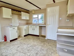 Kitchen/Diner- click for photo gallery